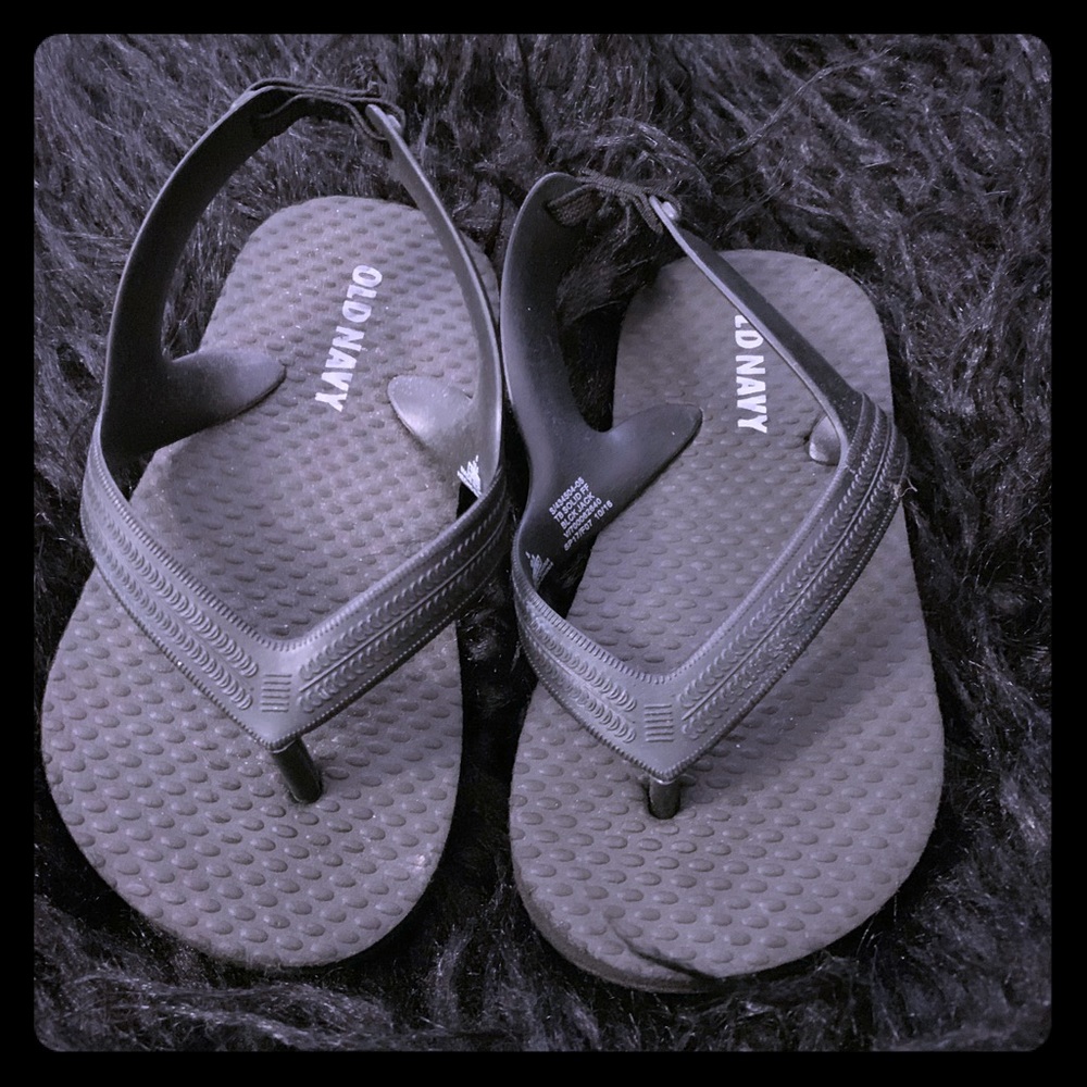 Old Navy Flip Flips